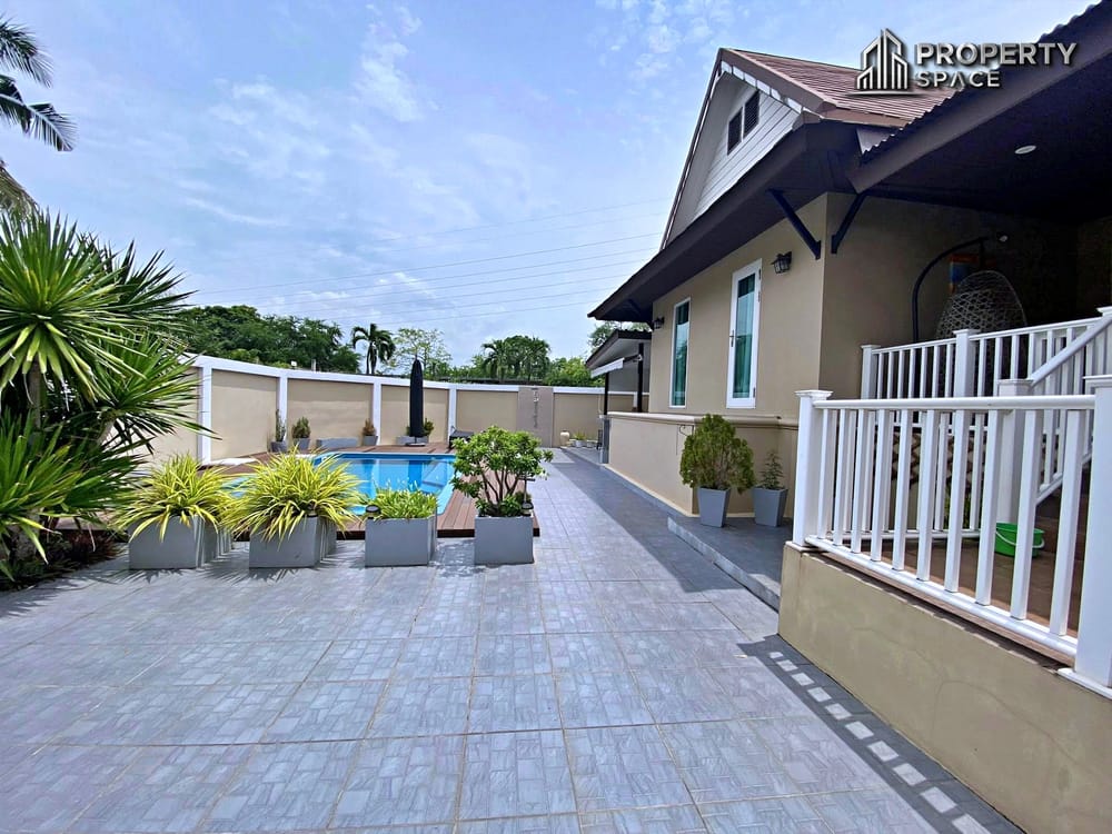 Chaiyapruek 2 Pattaya Spacious Corner 3-Bedroom House with Private Pool At For Sale Image 3