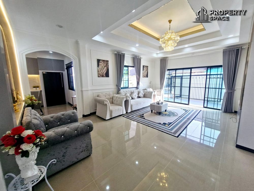 East Pattaya Modern 3-Bedroom Pool Villa For Rent Image 6