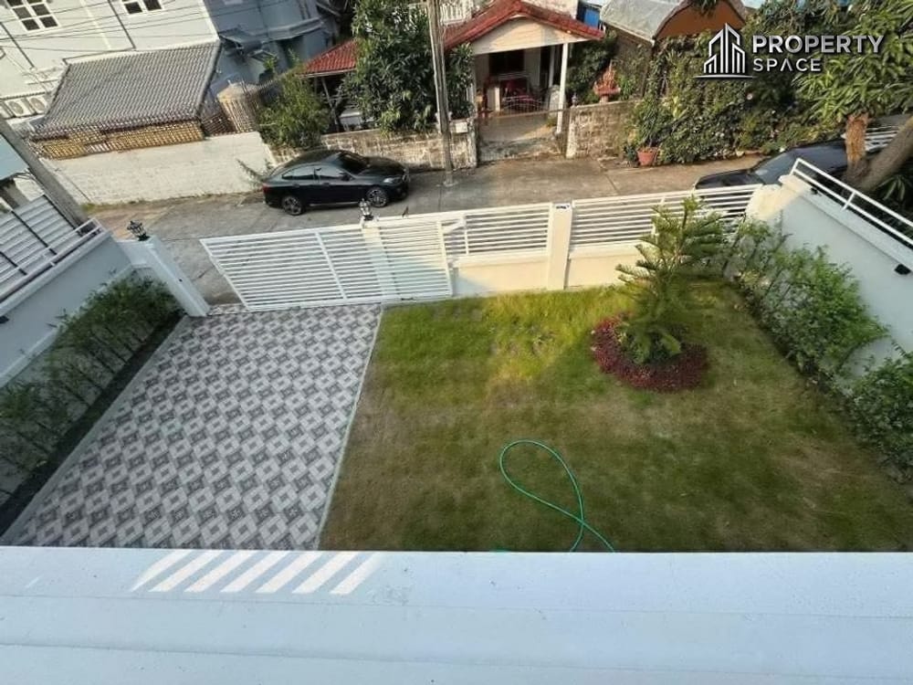 North Pattaya Modern 4-Bedroom Detached House For Sale - Owner Financing Available Image 16