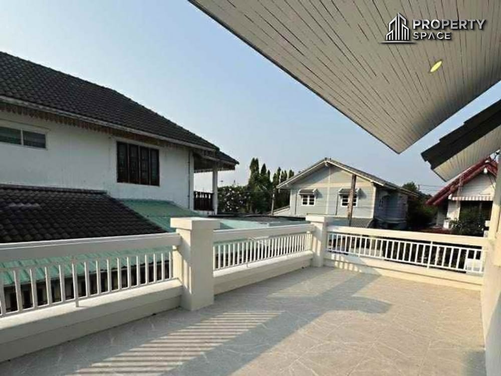 North Pattaya Modern 4-Bedroom Detached House For Sale - Owner Financing Available Image 14