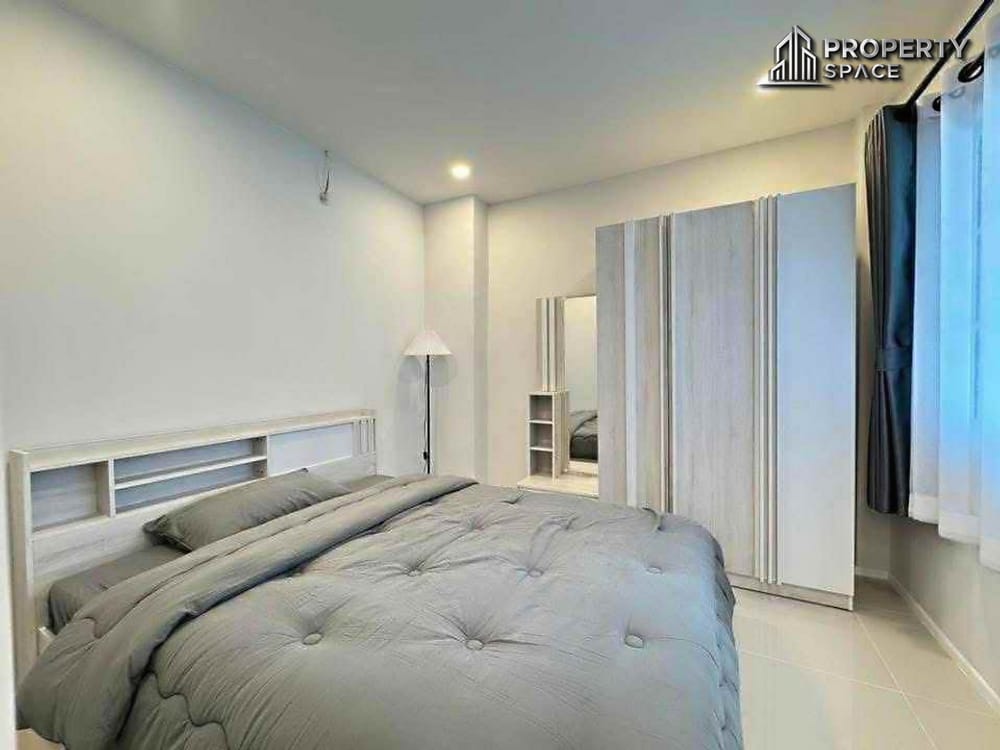 North Pattaya Modern 4-Bedroom Detached House For Sale - Owner Financing Available Image 13