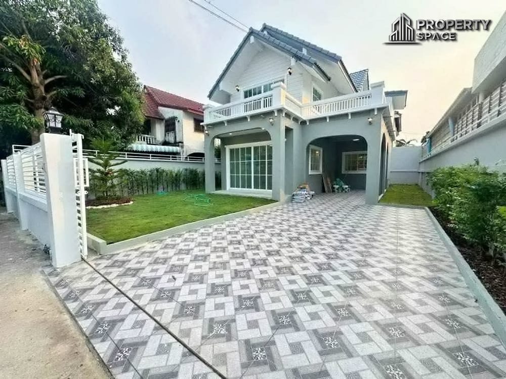 North Pattaya Modern 4-Bedroom Detached House For Sale - Owner Financing Available Image 1