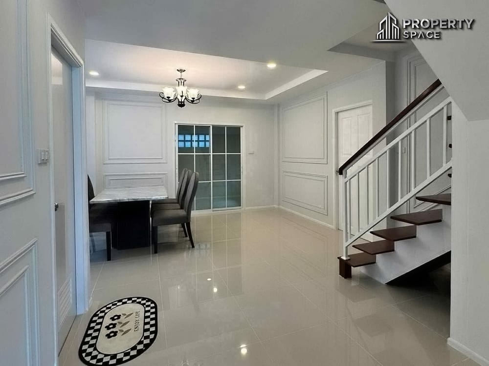 North Pattaya Modern 4-Bedroom Detached House For Sale - Owner Financing Available Image 6