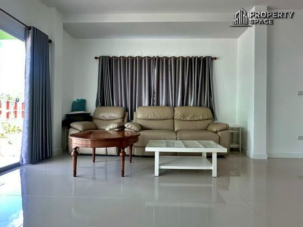 Pattaya Modern 2-Storey Pool Villa Near International School For Rent Image 6