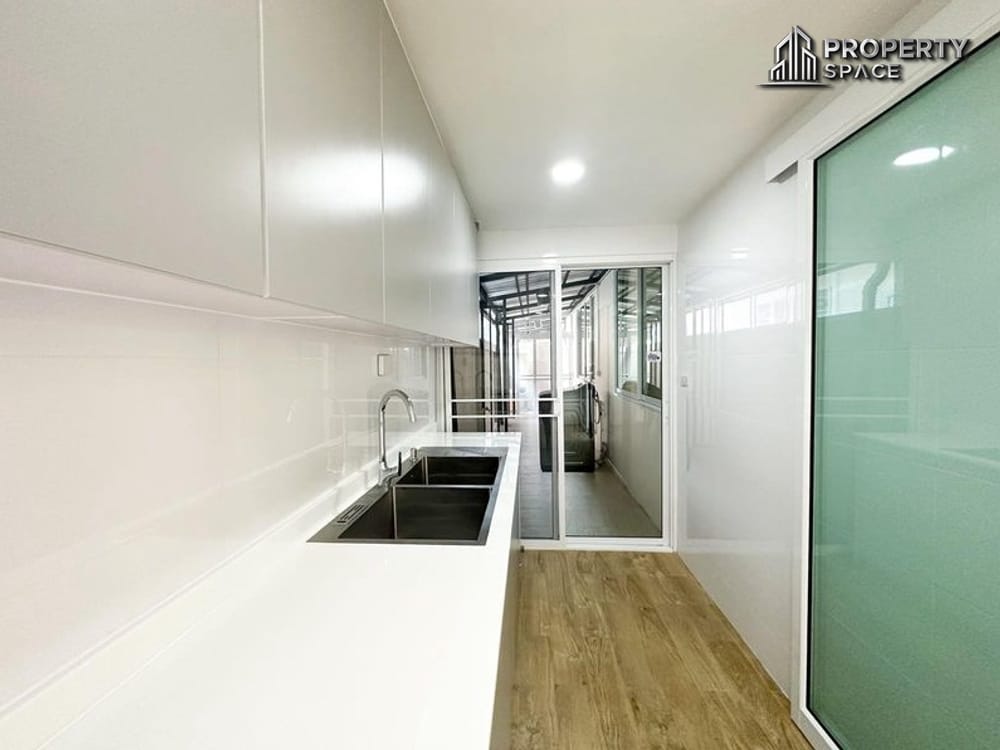 Pattaya Modern Single-Story 3-Bedroom House In Huai Yai Garden Ville 5 For Rent Image 10