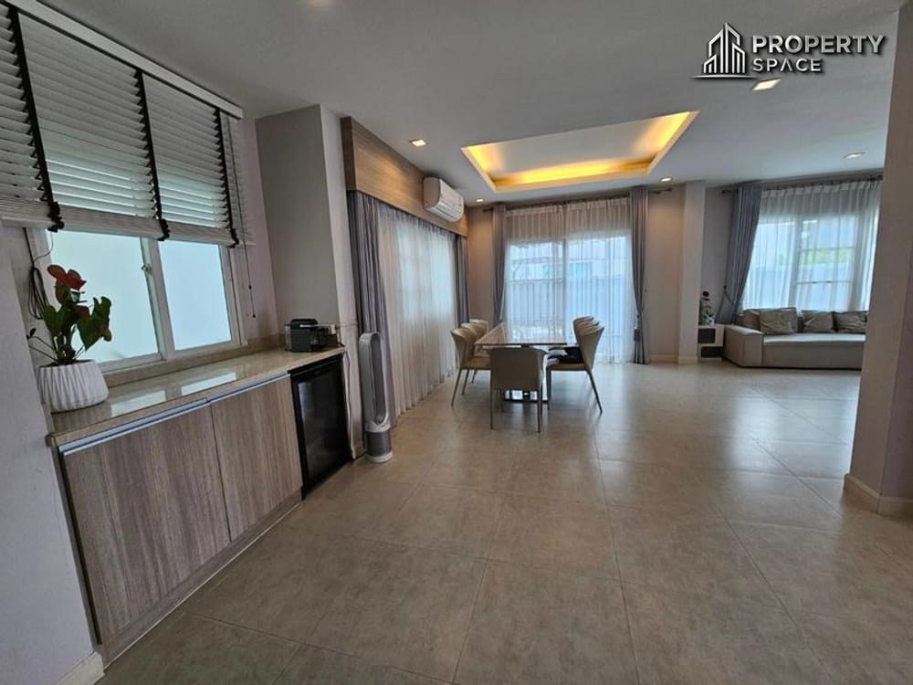 3 Bedroom Villa In Quality Compound Near Regent International School Pattaya For Rent  Image 5