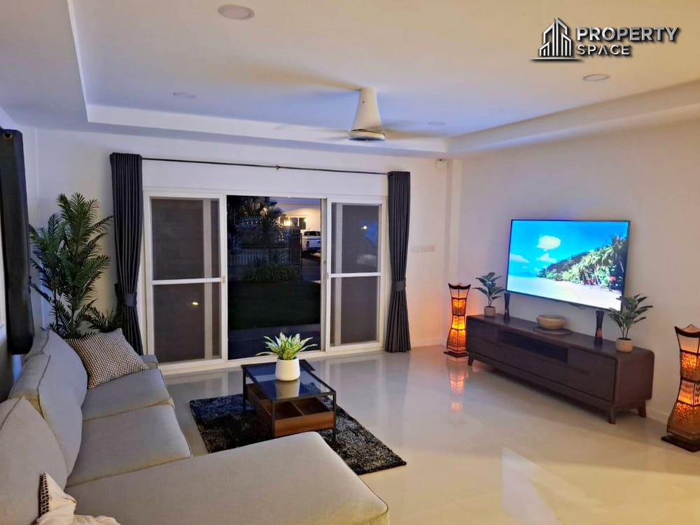 Spacious 5 Bedroom Pool Villa In Mabprachan Lake Pattaya For Rent Image 10