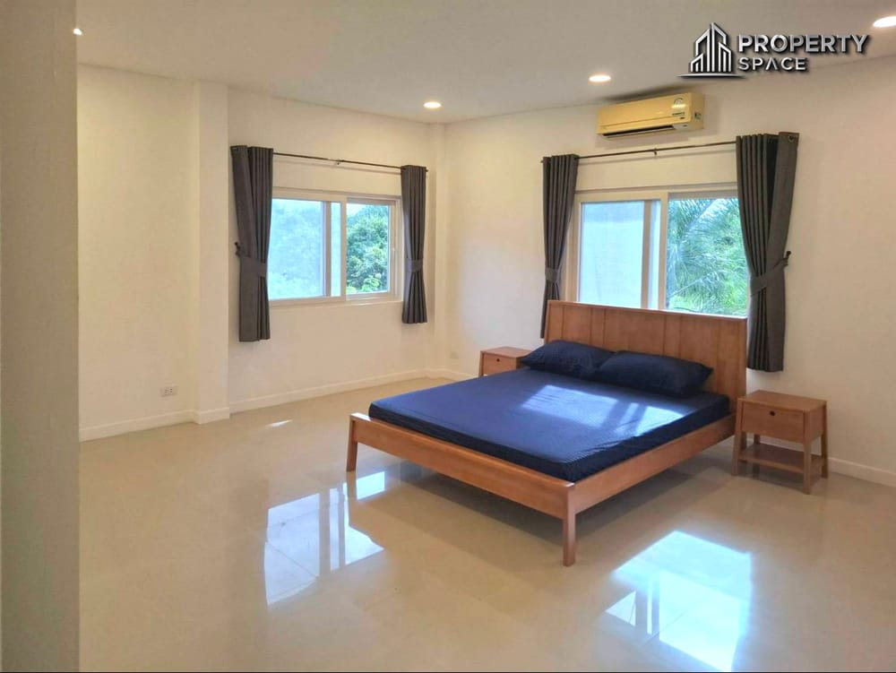 Spacious 5 Bedroom Pool Villa In Mabprachan Lake Pattaya For Rent Image 34
