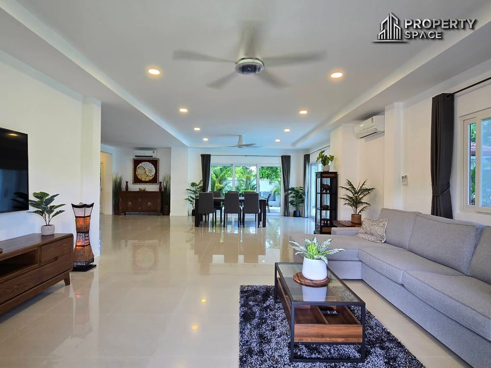 Spacious 5 Bedroom Pool Villa In Mabprachan Lake Pattaya For Rent Image 11