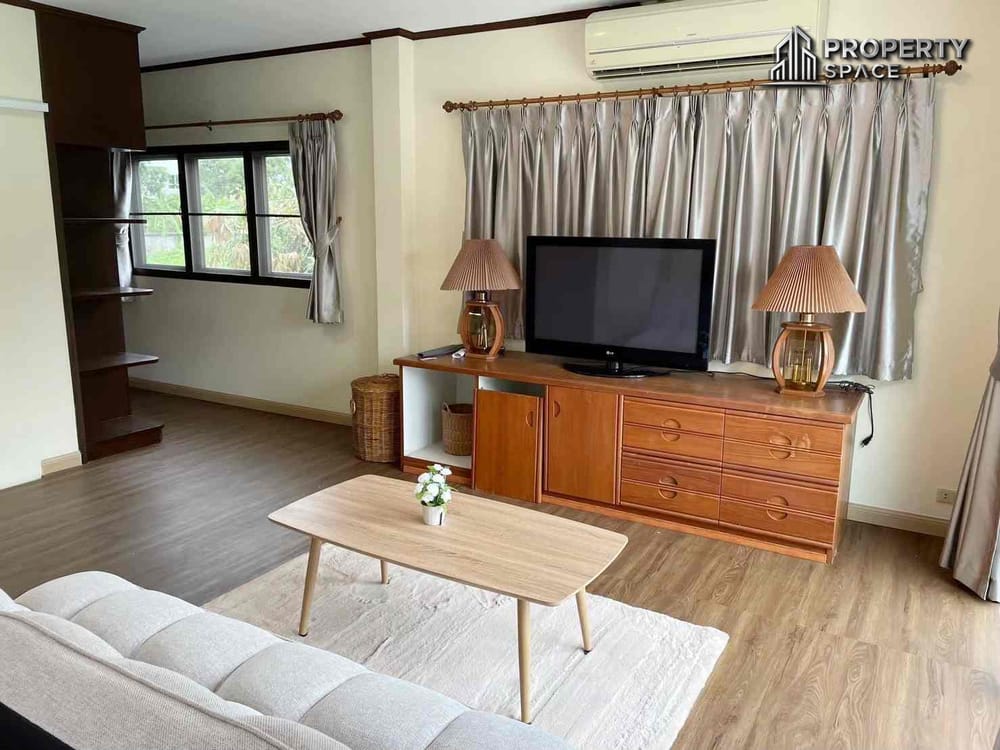 Luxury 3 Bedroom House Private Beach Access Near Sukhumvit Road Na Jomtien For Sale Image 20