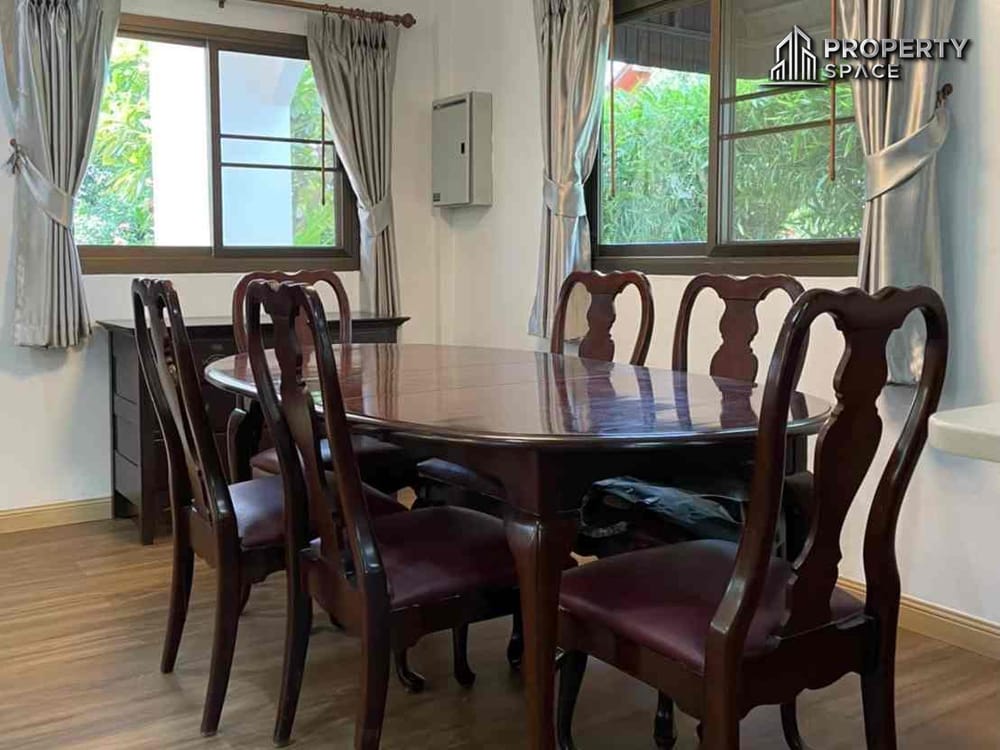 Luxury 3 Bedroom House Private Beach Access Near Sukhumvit Road Na Jomtien For Sale Image 12