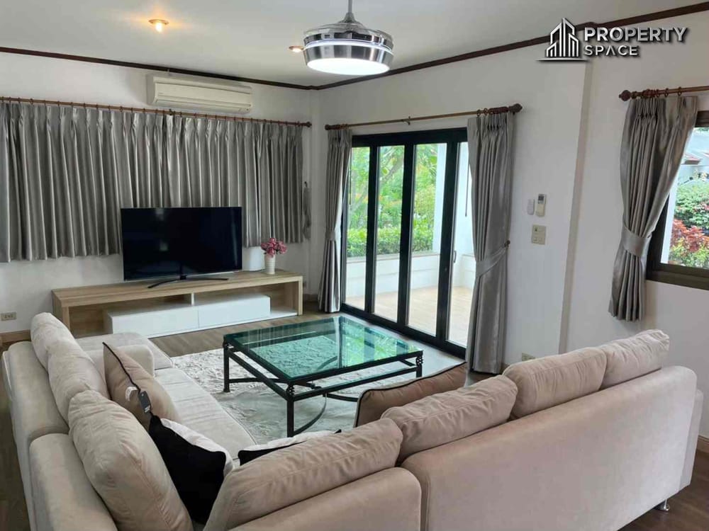 Luxury 3 Bedroom House Private Beach Access Near Sukhumvit Road Na Jomtien For Sale Image 9