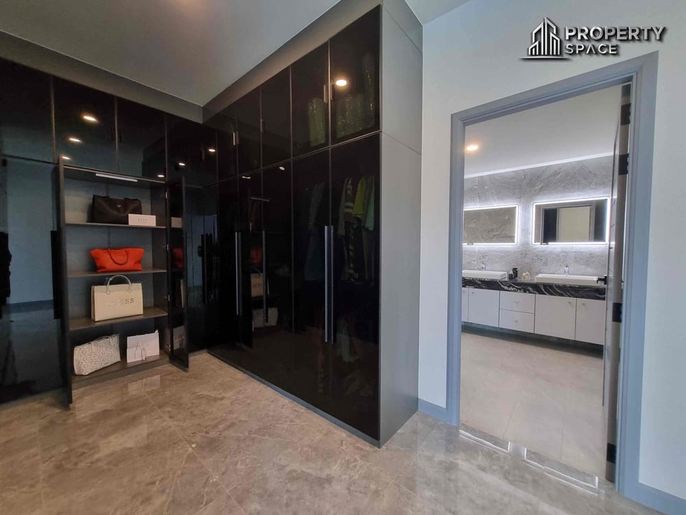 Premium Quality Luxury 4 Bedroom Pool Villa In Huay Yai For Sale Image 21