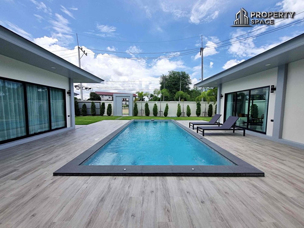 Premium Quality Luxury 4 Bedroom Pool Villa In Huay Yai For Sale Image 6