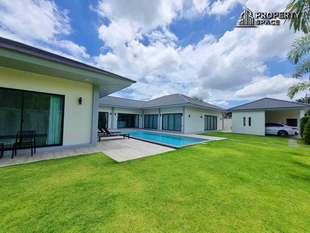 Premium Quality Luxury 4 Bedroom Pool Villa In Huay Yai For Sale Image 1