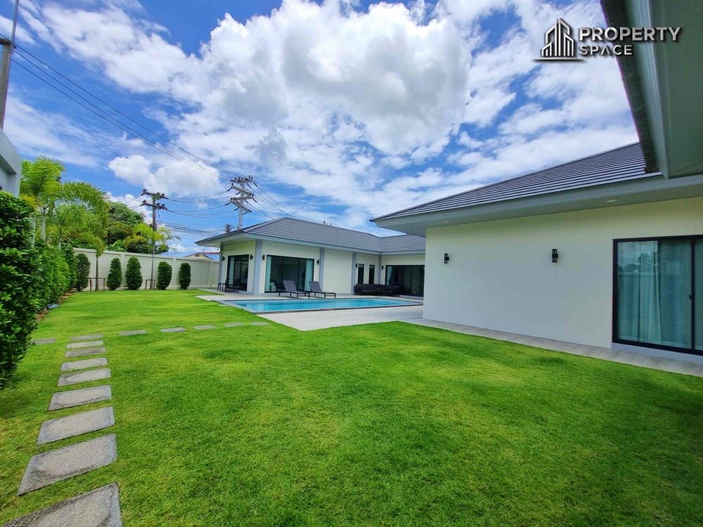 Premium Quality Luxury 4 Bedroom Pool Villa In Huay Yai For Sale Image 3