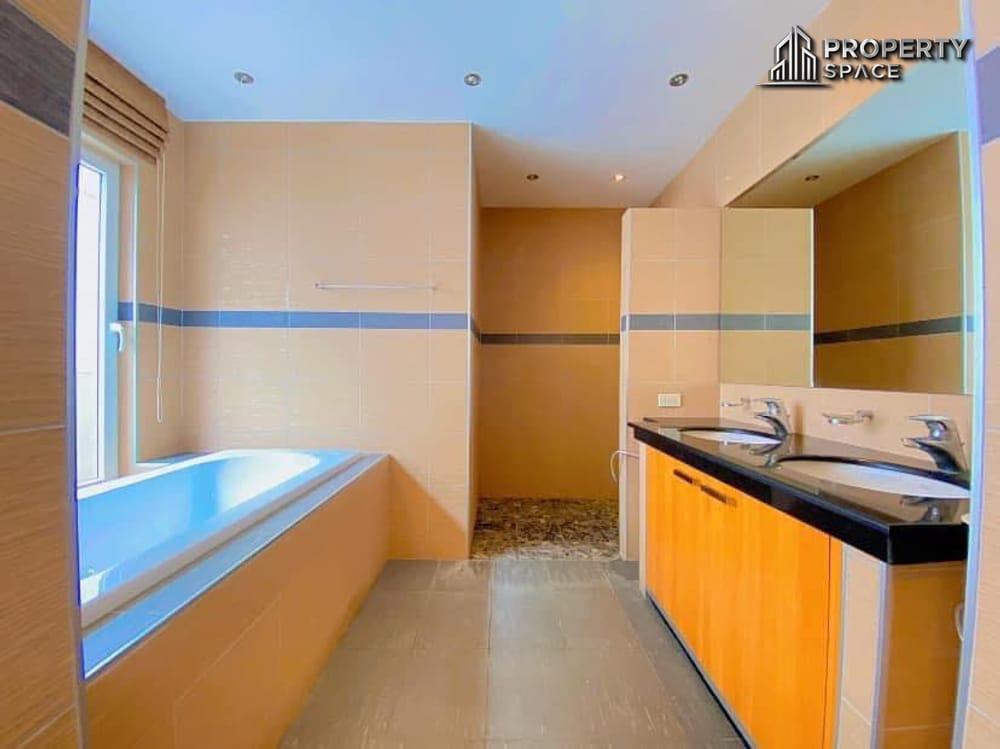 Luxurious Compound 3 Bedroom Pool Villa In Siam Royal View Pattaya For Rent Image 10