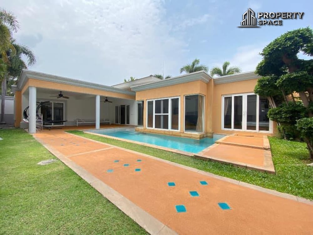 Luxurious Compound 3 Bedroom Pool Villa In Siam Royal View Pattaya For Rent Image 1