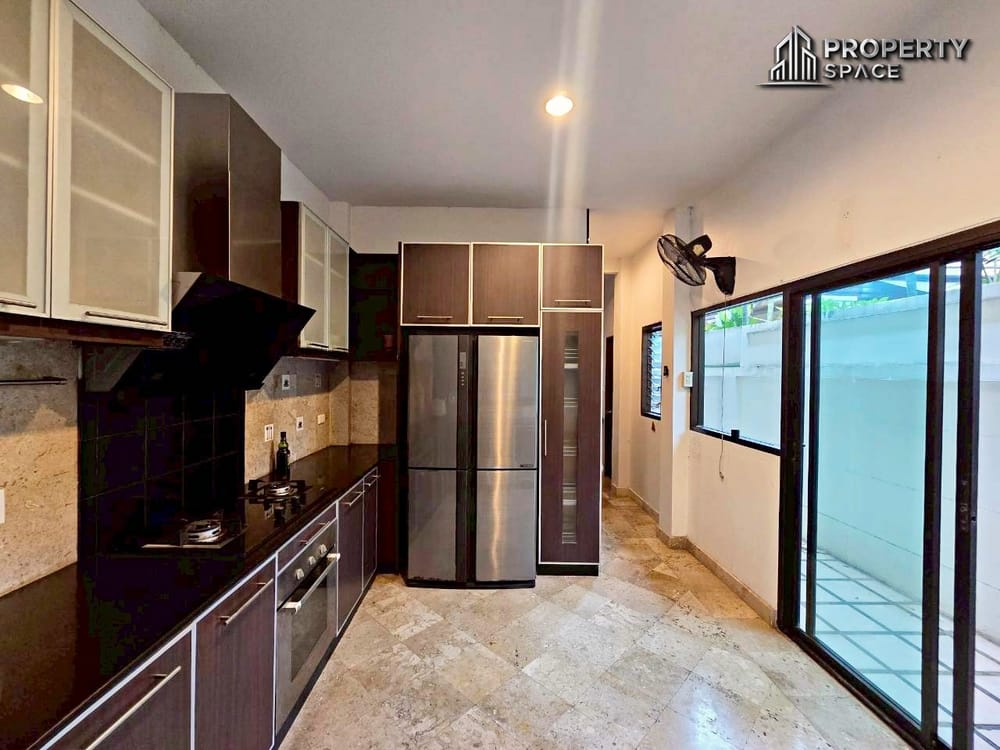 Pet-friendly 3 Bedroom Pool Villa In East Pattaya For Rent Image 32