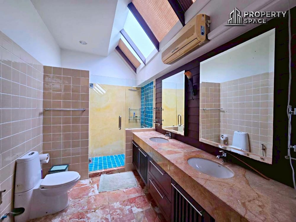 Pet-friendly 3 Bedroom Pool Villa In East Pattaya For Rent Image 20