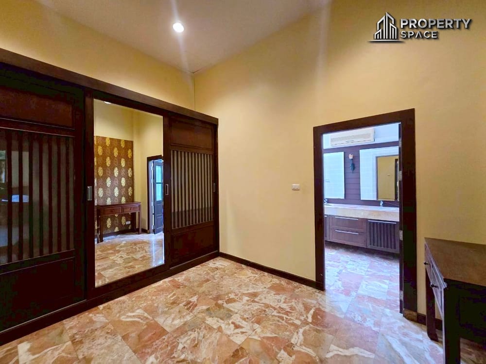 Pet-friendly 3 Bedroom Pool Villa In East Pattaya For Rent Image 19