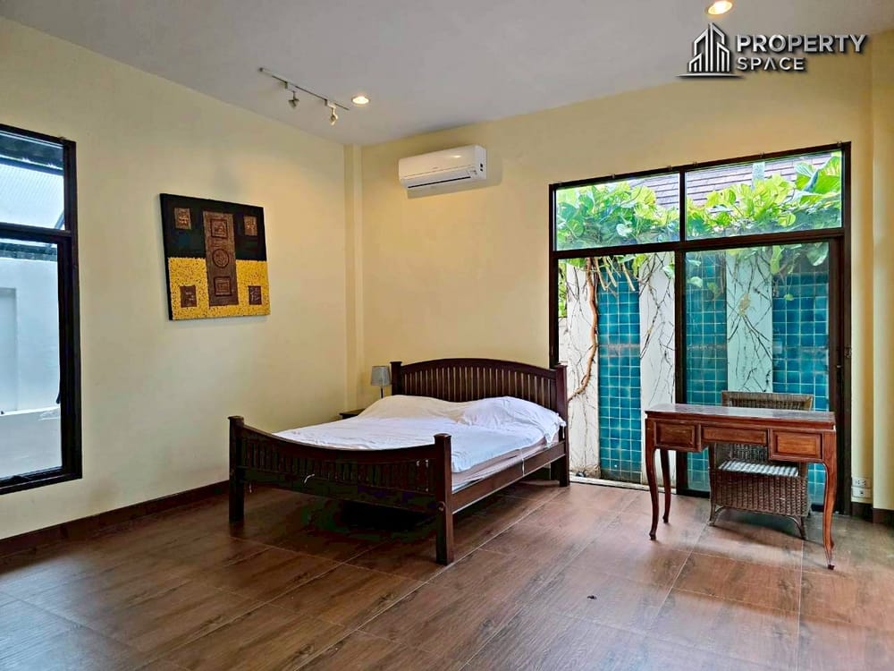 Pet-friendly 3 Bedroom Pool Villa In East Pattaya For Rent Image 15
