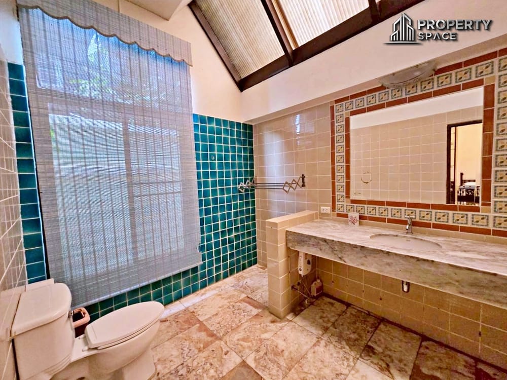 Pet-friendly 3 Bedroom Pool Villa In East Pattaya For Rent Image 28
