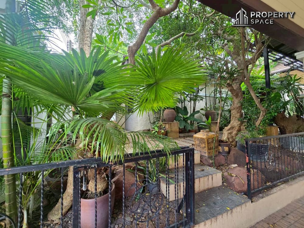 Pet-friendly 3 Bedroom Pool Villa In East Pattaya For Rent Image 41
