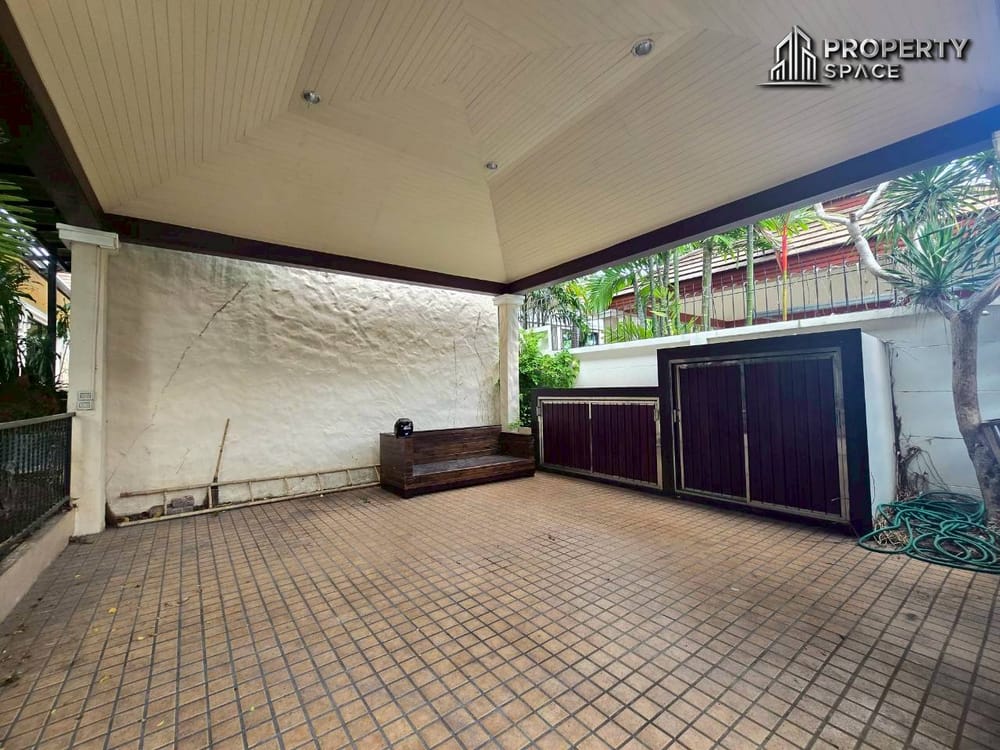 Pet-friendly 3 Bedroom Pool Villa In East Pattaya For Rent Image 42