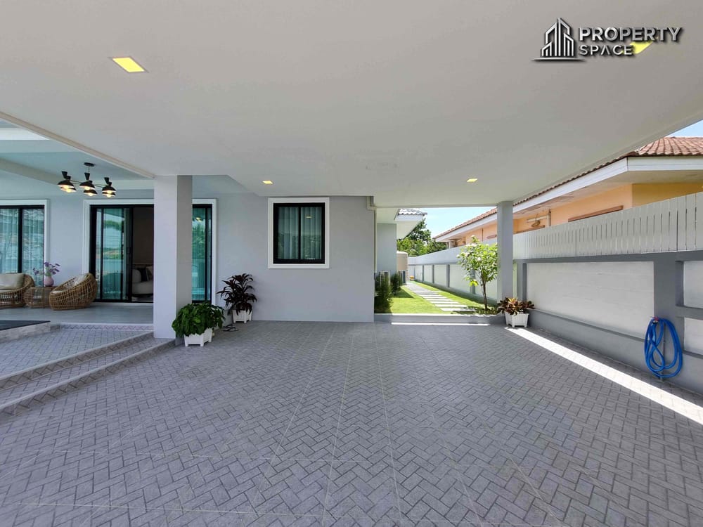 Brand New 4 Bedroom Modern Pool Villa In East Pattaya For Sale Image 32