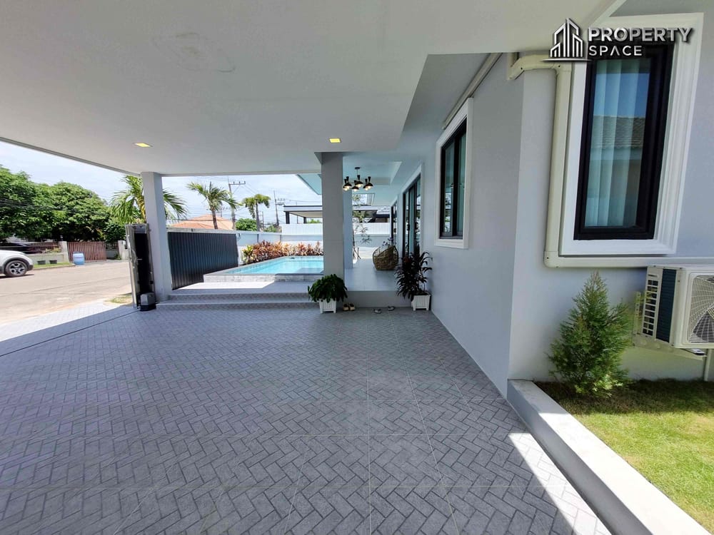 Brand New 4 Bedroom Modern Pool Villa In East Pattaya For Sale Image 31