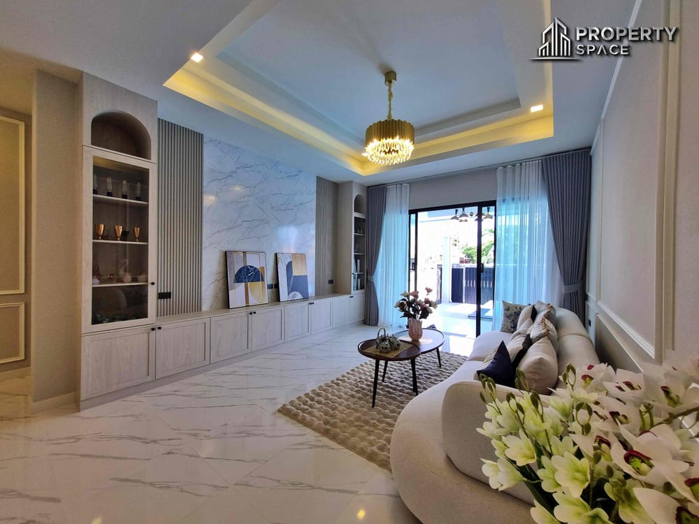 Brand New 4 Bedroom Modern Pool Villa In East Pattaya For Sale Image 7