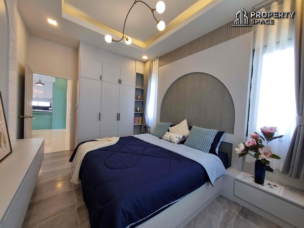 Brand New 4 Bedroom Modern Pool Villa In East Pattaya For Sale Image 17