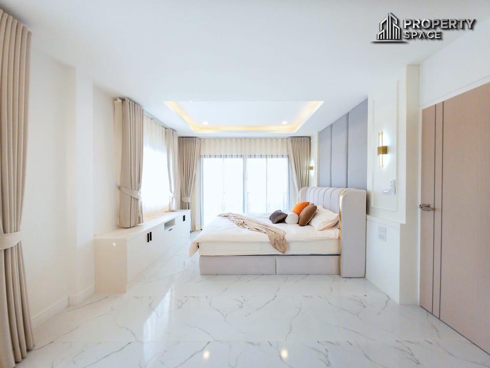 Brand New 2 Story 5 Bedroom Pool Villa Near Jomtien beach For Sale Image 16