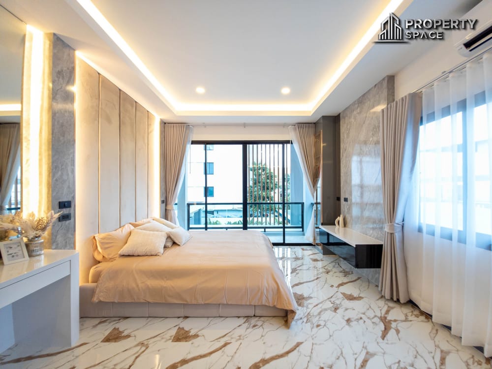 Brand New Luxury Huge 5 bedroom Pool Villa Near Jomtien Beach For Sale Image 28