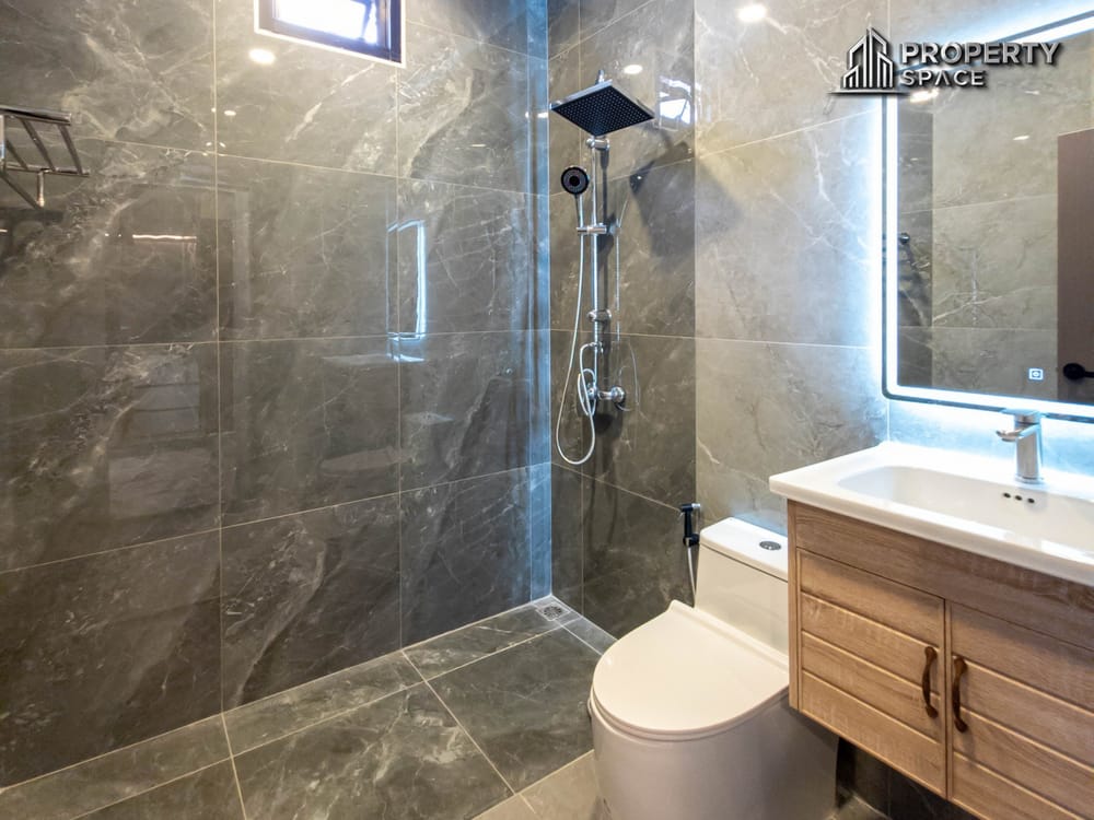 Brand New Luxury Huge 5 bedroom Pool Villa Near Jomtien Beach For Sale Image 37