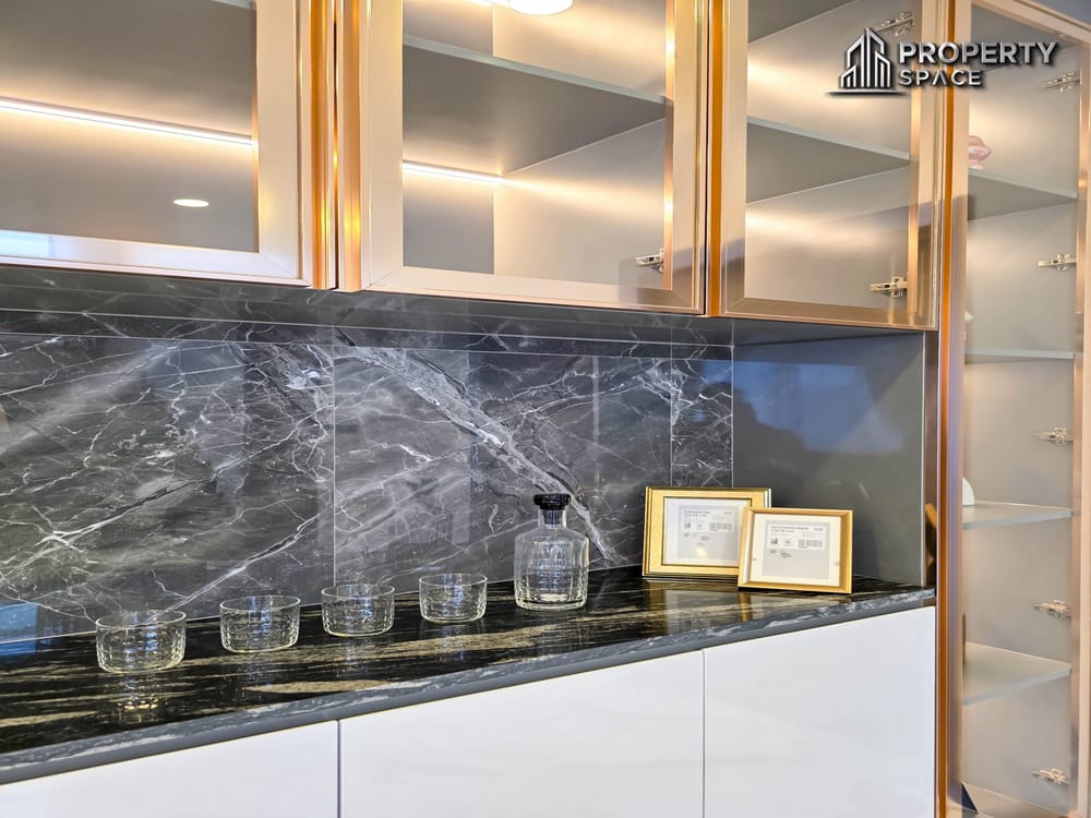 Brand New Luxury Huge 5 bedroom Pool Villa Near Jomtien Beach For Sale Image 15