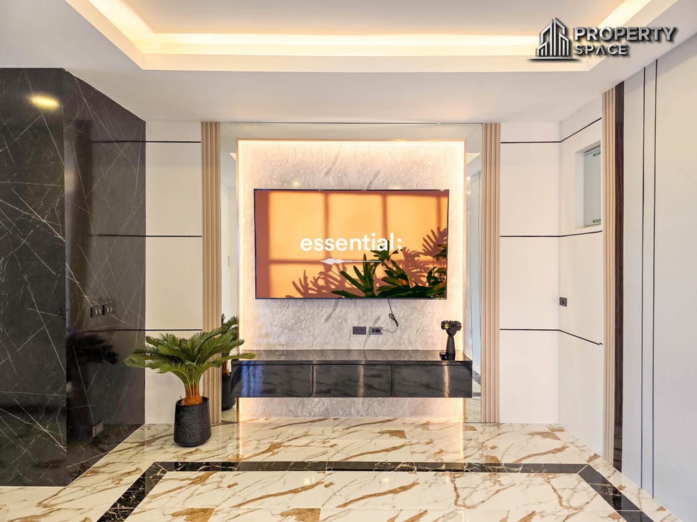 Brand New Luxury Huge 5 bedroom Pool Villa Near Jomtien Beach For Sale Image 7