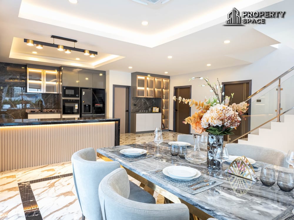 Brand New Luxury Huge 5 bedroom Pool Villa Near Jomtien Beach For Sale Image 10