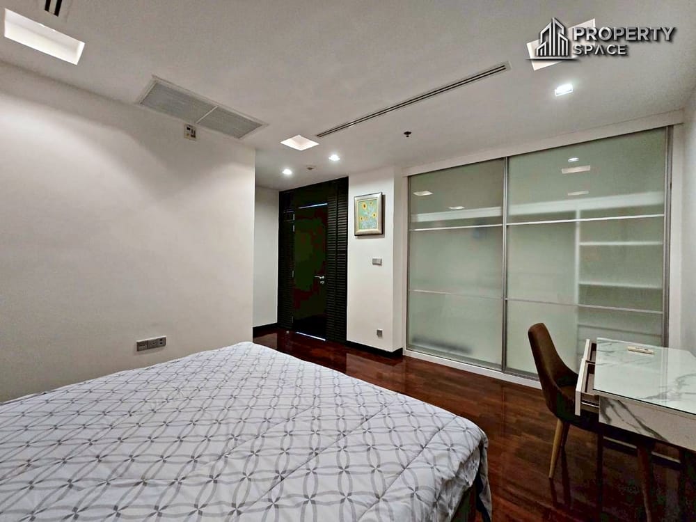 Stunning 2-Bedroom Condo in Ananya Beachfront Naklua For Rent  Image 26