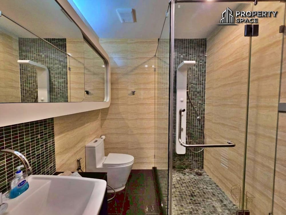 Stunning 2-Bedroom Condo in Ananya Beachfront Naklua For Rent  Image 27
