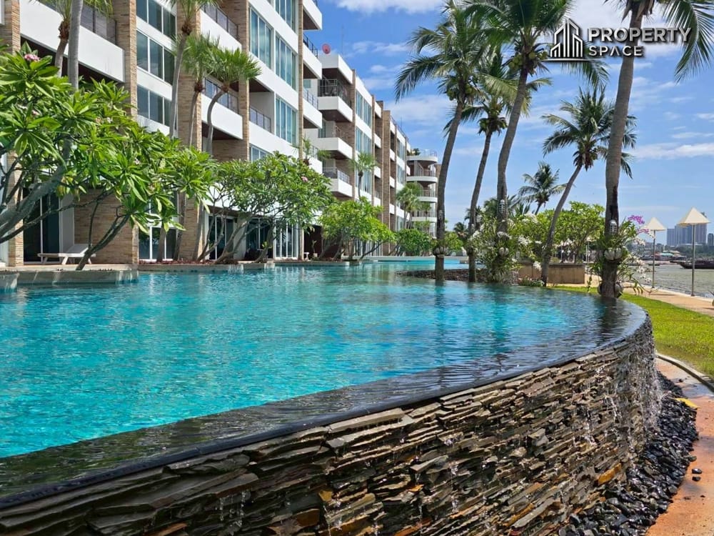 Stunning 2-Bedroom Condo in Ananya Beachfront Naklua For Rent  Image 3
