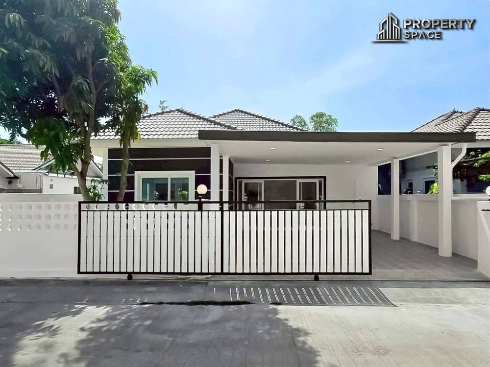 Modern Corner Single-Detached 3-Bedroom House In Huai Yai For Sale Image 1