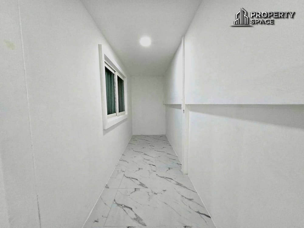 Modern Corner Single-Detached 3-Bedroom House In Huai Yai For Sale Image 20