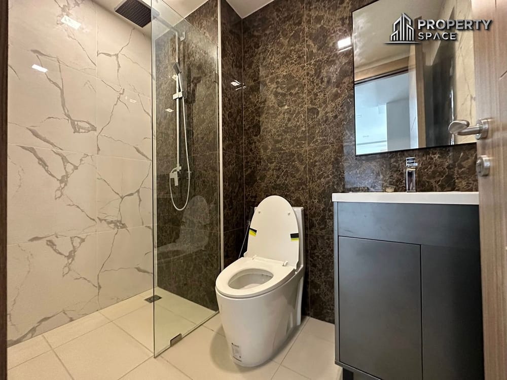 Foreign Quota 2-Bedroom In Arcadia Beach Continental Condo For Sale Image 9