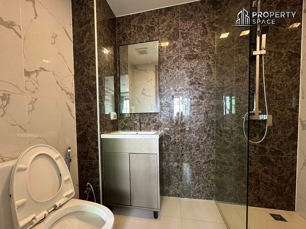 Foreign Quota 2-Bedroom In Arcadia Beach Continental Condo For Sale Image 10