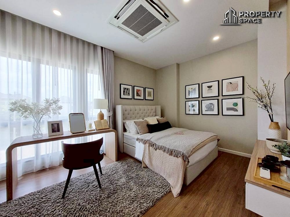 Brand New 4 Bedroom House In Secured Compound In Huay Yai Pattaya For Sale Image 12