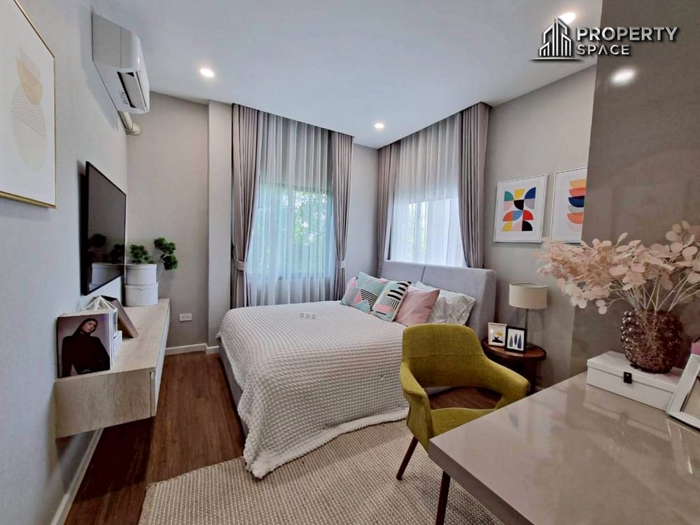 Brand New 4 Bedroom House In Secured Compound In Huay Yai Pattaya For Sale Image 15