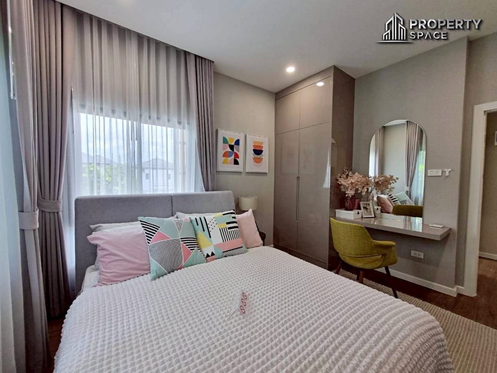 Brand New 4 Bedroom House In Secured Compound In Huay Yai Pattaya For Sale Image 16