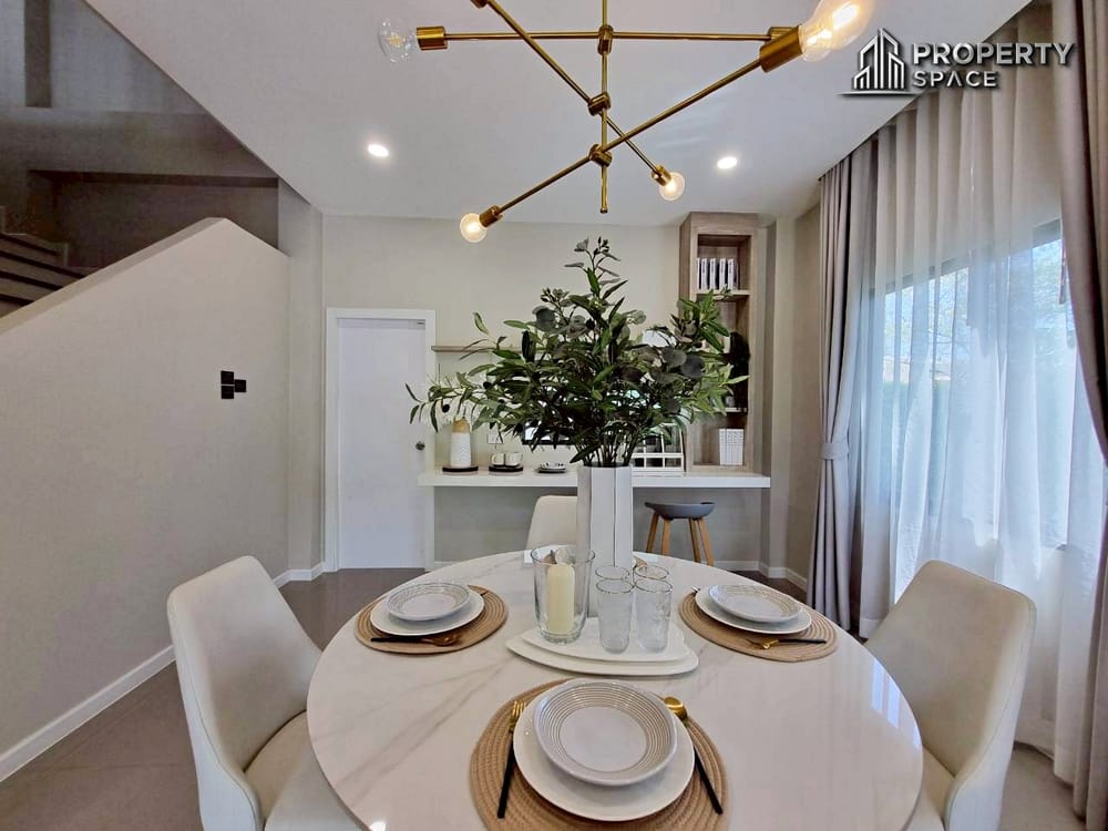 Brand New 4 Bedroom House In Secured Compound In Huay Yai Pattaya For Sale Image 7
